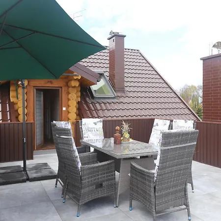 別荘 Sosnowe レバル